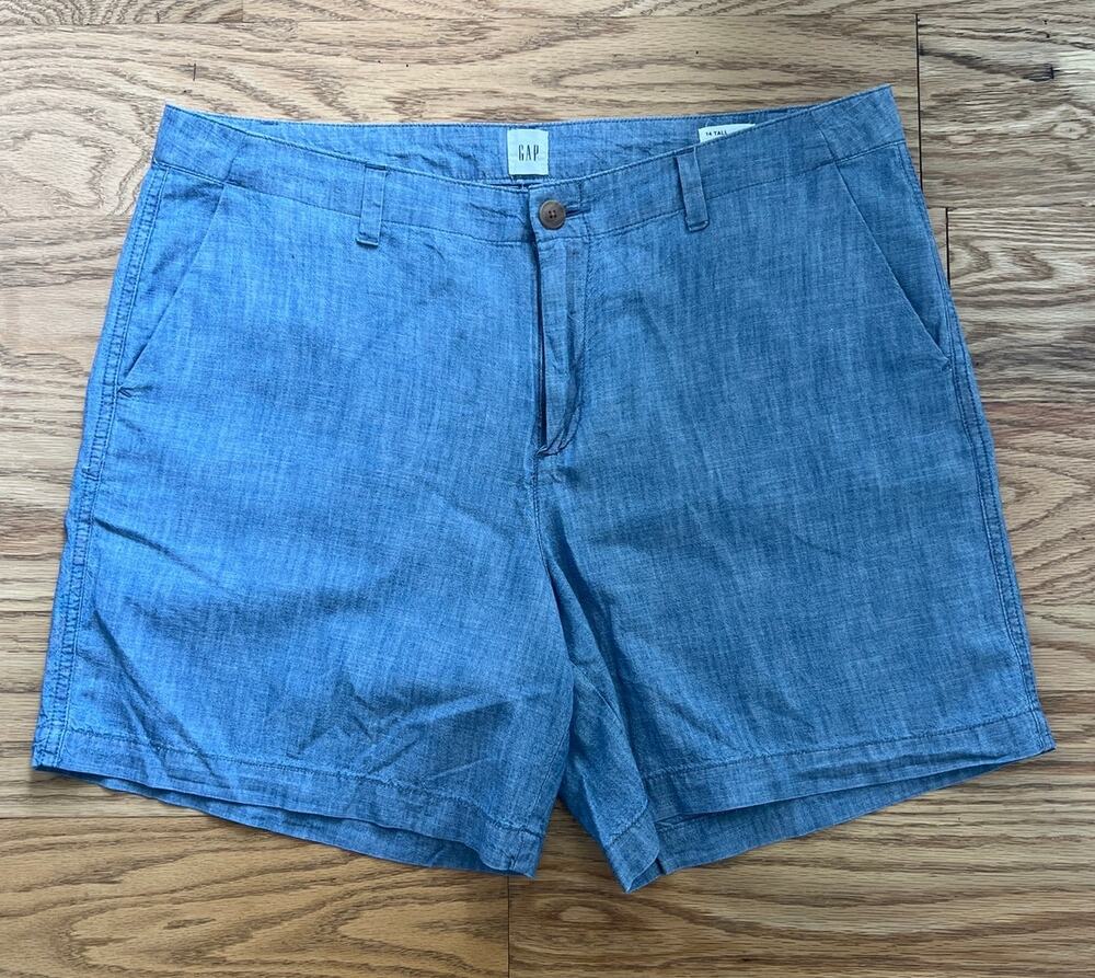 GAP Tall City Short Light Weight Denim